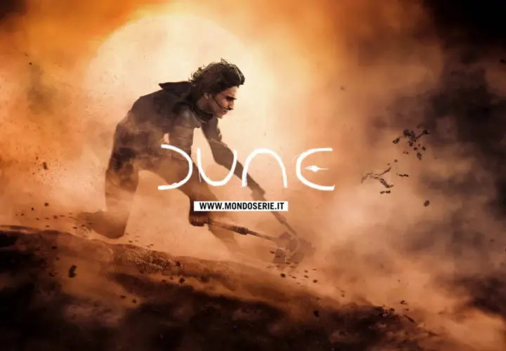 Paul Atreides corre su Arrakis, tra sabbia e polvere. Le dune recensioni del film sono positive.