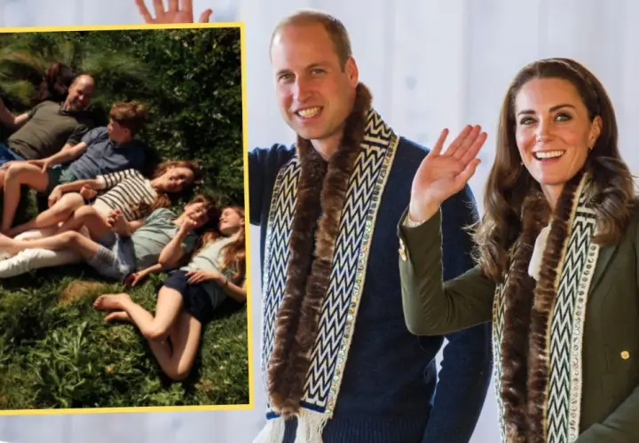 Kate i William z dziećmi odpoczywają na trawie. Książę i księżna pozdrawiają, ubrani w ozdobne szale.