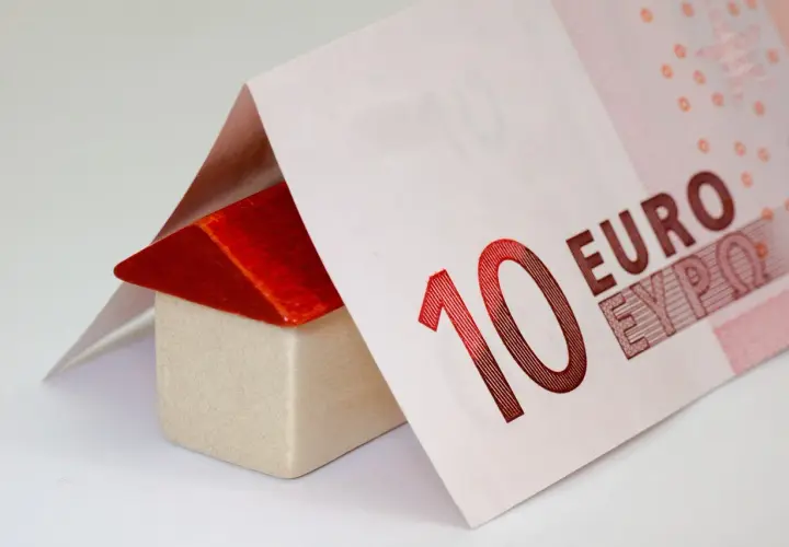 Czy warto inwestować w euro? Analiza ryzyk i korzyści inwestycyjnych