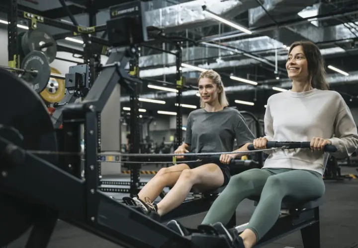 Well Fitness Indomo Lubin: 24/7, HYROX, Sauna i Cennik. Czy to dla Ciebie?