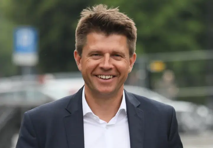 Ryszard Petru – do jakiej partii należy i co to oznacza dla Polski?