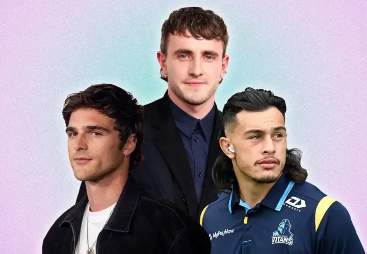 Tres hombres con peinados modernos, uno con un corte mullet que marca tendencia.