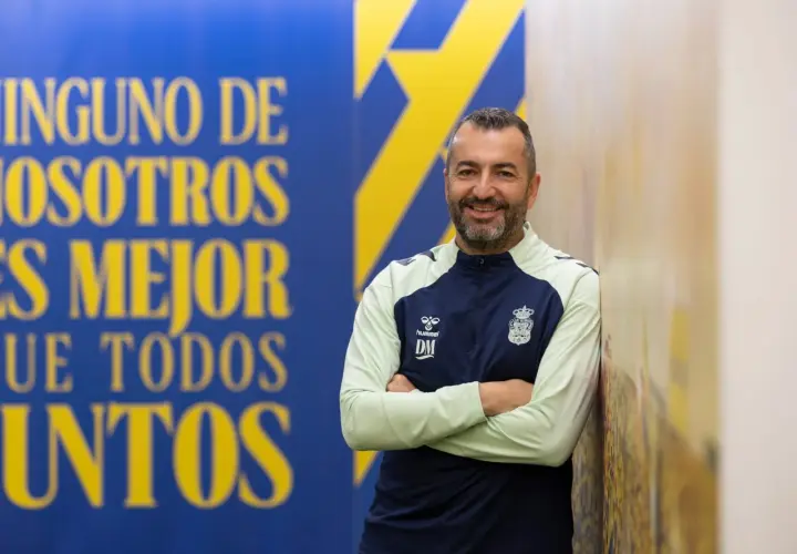 Quién es el entrenador de Las Palmas y qué espera lograr esta temporada