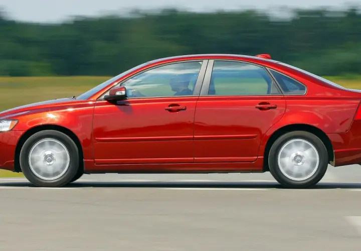 Volvo S40 II: Jaki silnik? Poznaj najlepsze i najgorsze opcje!