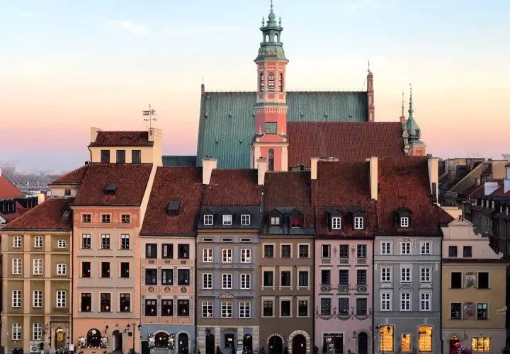 Jak znaleźć tanie noclegi w Polsce i zaoszczędzić na podróży