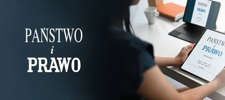 Osoba przegląda na tablecie miesięcznik "Państwo i Prawo". Na ekranie widoczny jest tytuł czasopisma i informacje o wydawcy.