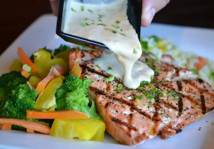 Co zjeść w Radomiu? Odkryj Paprykę, kugiel i TOP restauracje!