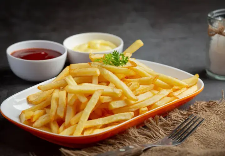 Jak podgrzać frytki, aby były chrupiące i smaczne jak świeże