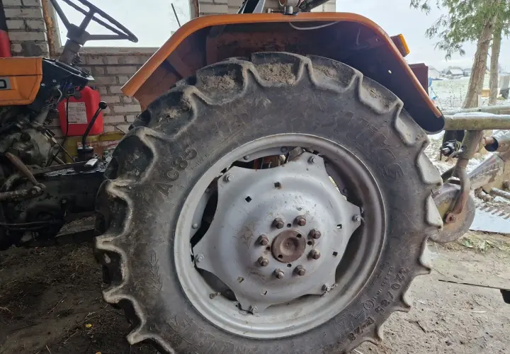 Jakie opony do C-360 wybrać, aby uniknąć problemów w pracy?