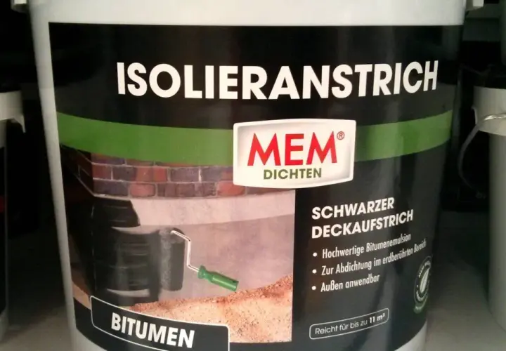 MEM Isolieranstrich: Schwarzer Bitumen Deckaufstrich. Hochwertige Bitumenemulsion zur Abdichtung, ideal für erdberührte Bereiche. 1K oder 2K Unterschied? Hier nicht ersichtlich.