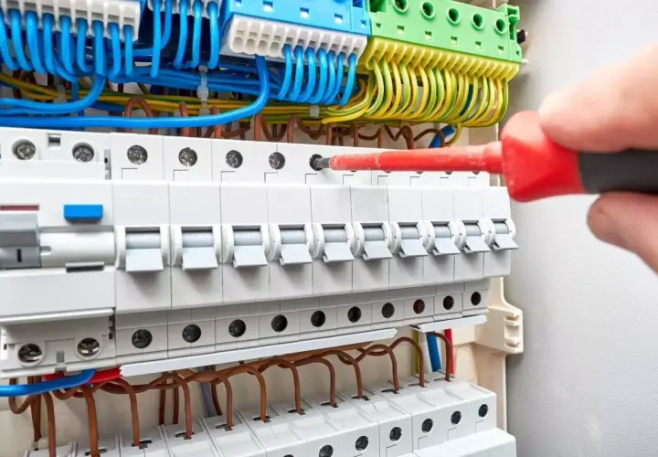 Rozdzielnia elektryczna w domu - Jak zaplanować rozdzielnię?