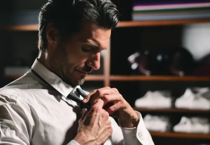 Jak długi powinien być krawat, aby wyglądać elegancko i stylowo?