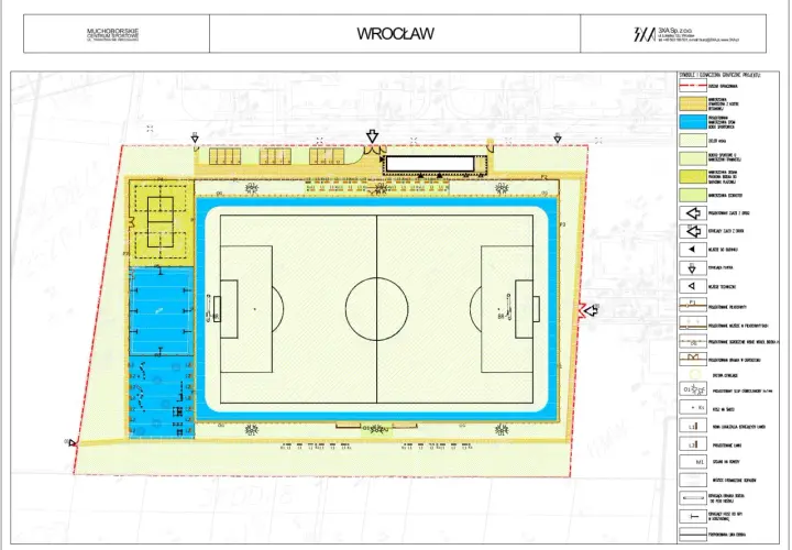 Projekt boiska piłkarskiego we Wrocławiu z boiskiem głównym, boiskiem do siatkówki plażowej i innymi obiektami sportowymi.