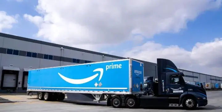 Czy warto inwestować w Amazon: fakty, ryzyka i perspektywy rozwoju spółki