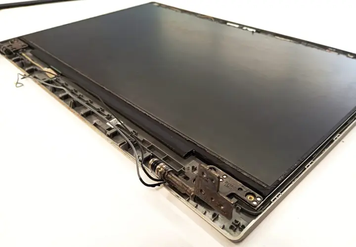 Inwerter matrycy – jak działa i jak go wymienić w laptopie?