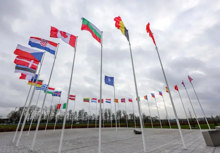 Czy Hiszpania jest w NATO? Odkryj jej rolę i wpływ w sojuszu