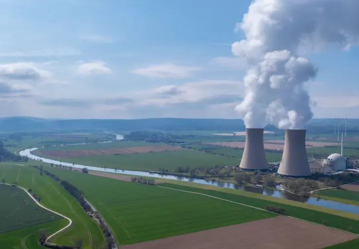Polska elektrownia jądrowa: Czy już działa? Kiedy ruszy atom?