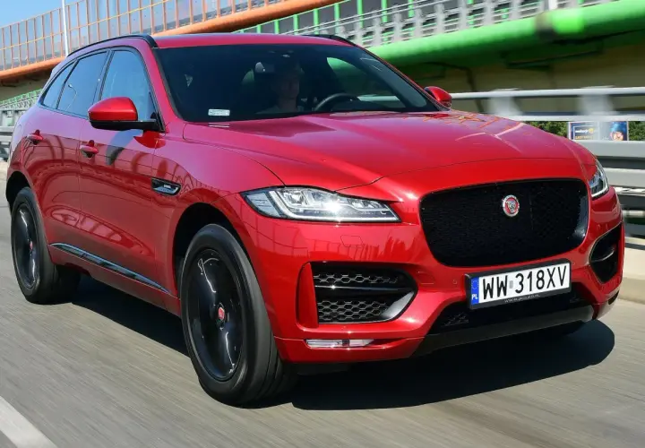 Jaguar F-Pace: Silniki, awarie, koszty. Czy to SUV dla Ciebie?