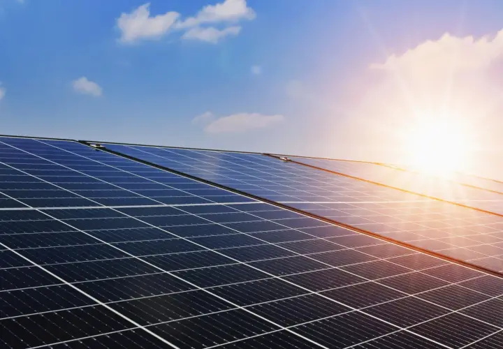 Dlaczego w Chorwacji nie ma fotowoltaiki? Przyczyny i przyszłość energii słonecznej