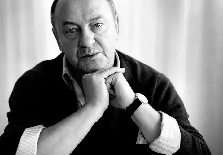 Kim jest Janusz L. Wiśniewski? Jego twórczość i sukcesy