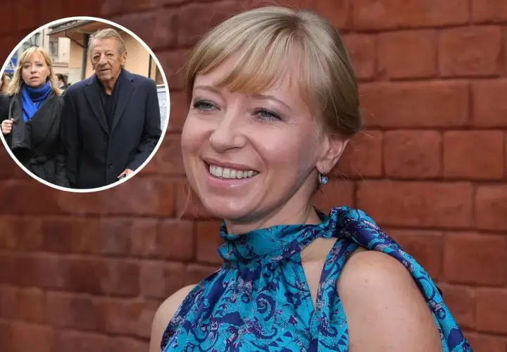Uśmiechnięta Dorota Segda z mężem i synem.