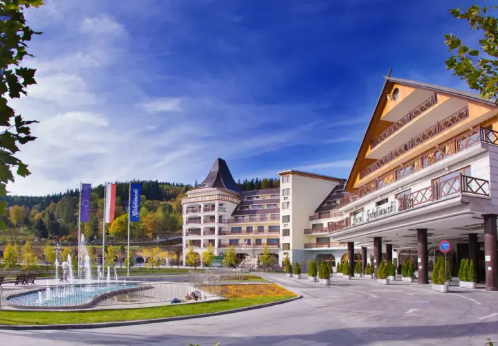 Ile kosztuje doba w hotelu Gołębiewskim? Ceny, promocje i sezonowość