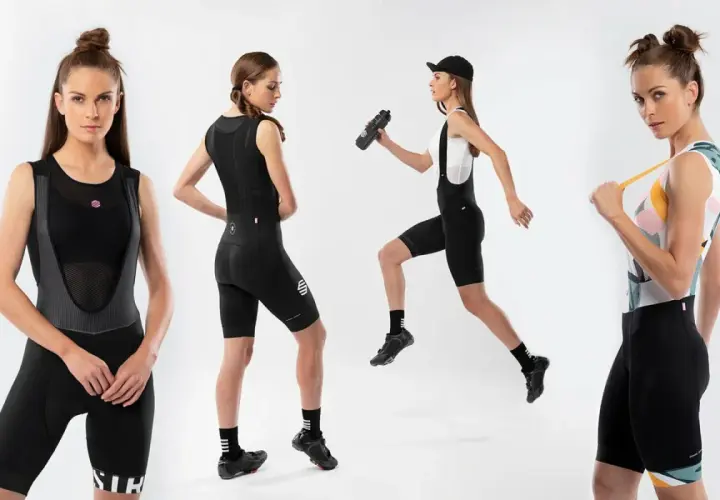 Kobiety w sportowych strojach kolarskich, w tym spodenki colo, prezentują odzież na białym tle.