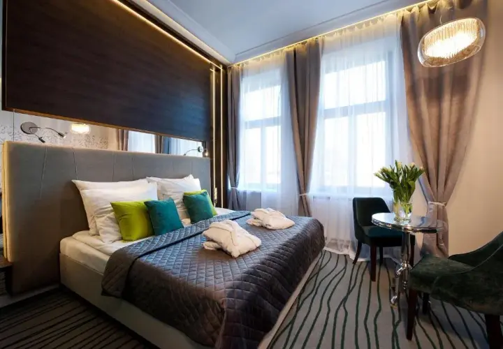 Ile kosztuje noc w hotelu Plaza? Ceny pokoi i sezonowe zmiany