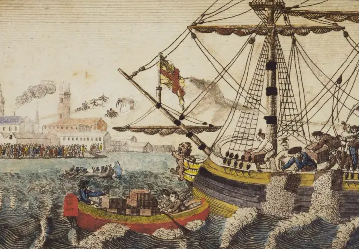 Bostonskie picie herbaty: ludzie wyrzucają skrzynie z herbatą do wody z pokładu statku, w tle miasto i tłum.