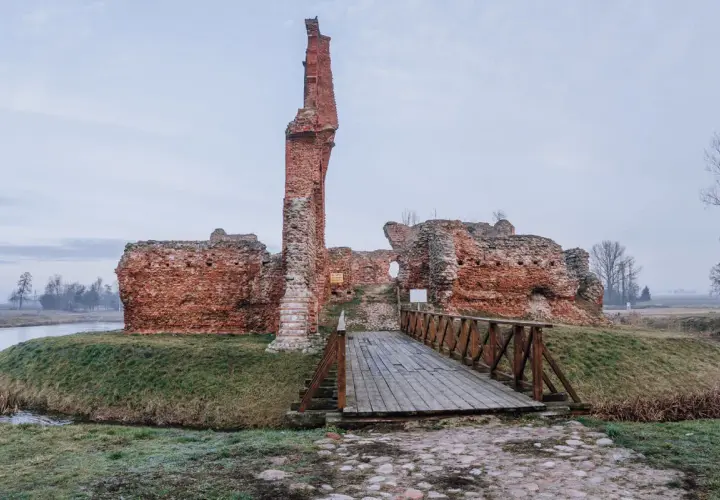 Atrakcje turystyczne łódzkie – odkryj nieznane skarby regionu