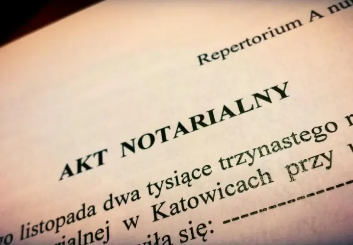 Wyposażenie mieszkania w akcie notarialnym? Nie popełnij tego błędu!