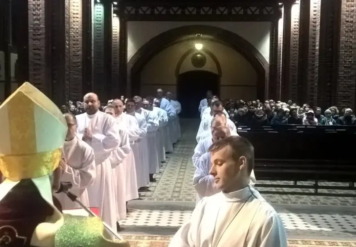 Biskup kto to: Rola i znaczenie biskupa w Kościele katolickim