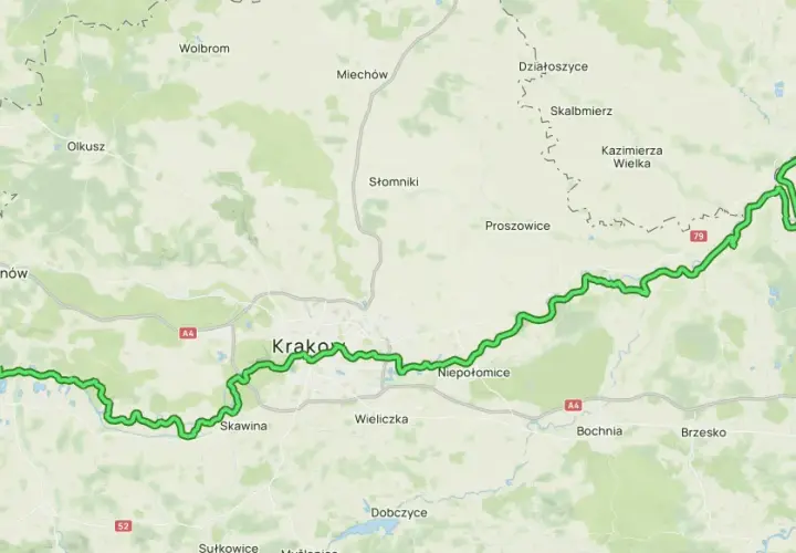 Mapa przedstawiająca przebieg wiślanej trasy rowerowej Małopolska od Oświęcimia przez Kraków aż po Szczucin.