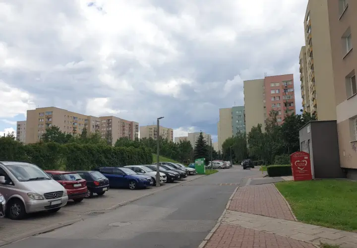 Ile osiedli znajduje się w Bemowo-Lotnisko? Odkryj lokalną społeczność