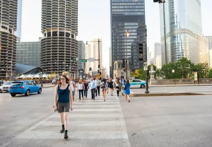 Czy w Chicago jest bezpiecznie? Odkryj niebezpieczne dzielnice i statystyki