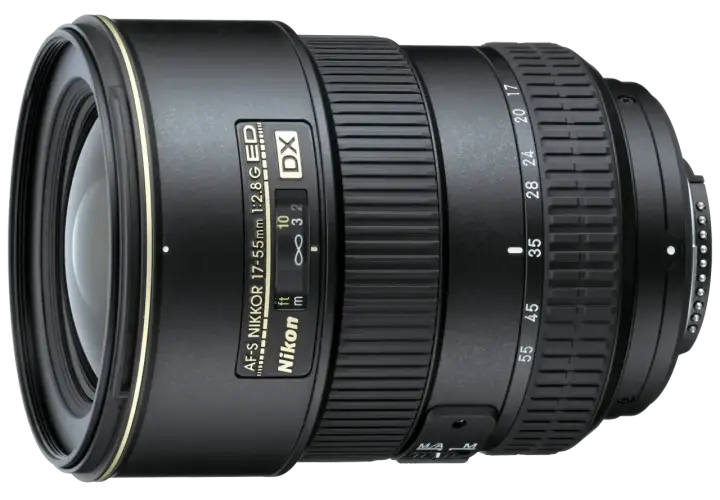 Obiektyw Nikon 17-55mm f/2.8 DX. To jest teleobiektyw co to znaczy, że pozwala zbliżyć odległe obiekty.