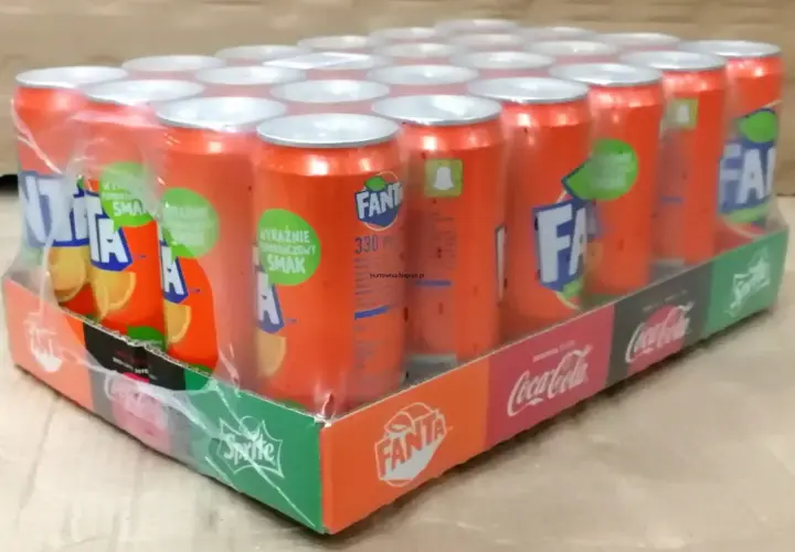 Wielopaki napojów Fanta i Sprite. Czy Fanta jest zdrowa? To pytanie zadaje sobie wiele osób, pijąc ten słodki napój.