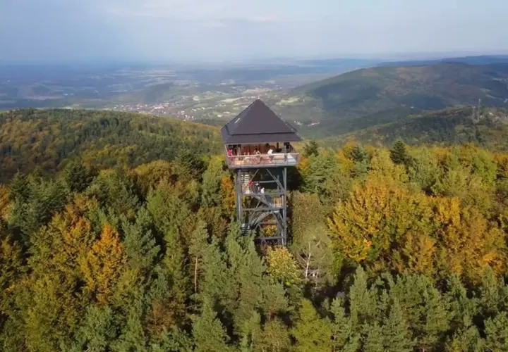 Wieża widokowa Chrząstówka: Czy widać Tatry? Pełny przewodnik