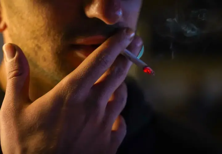 Czy palenie to grzech ciężki? Odkryj moralne aspekty palenia