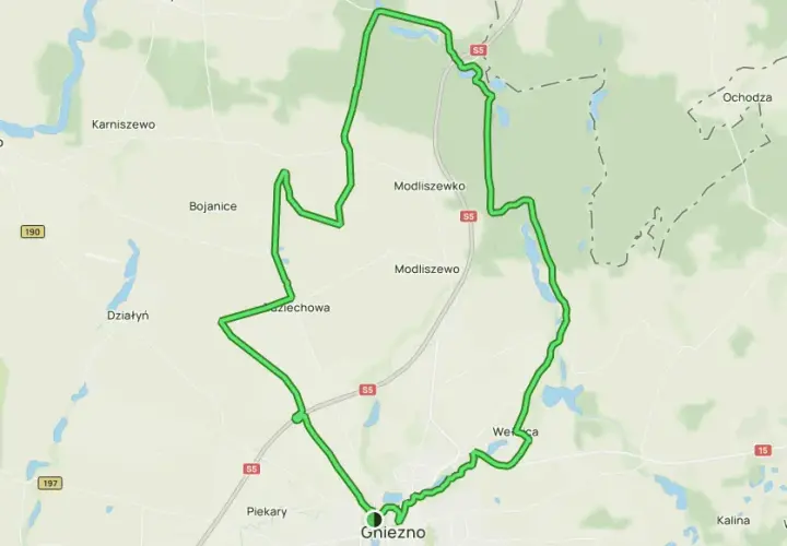 Mapa z zaznaczonymi trasami rowerowymi wokół Gniezna, prowadzącymi przez Kłecko, Modliszewko i inne malownicze miejscowości.