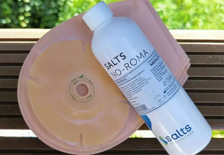 Neutralizator zapachu do stomii No-Roma. Koniec z obawami, czy stomia śmierdzi. Produkt w płynie, łatwy w użyciu.