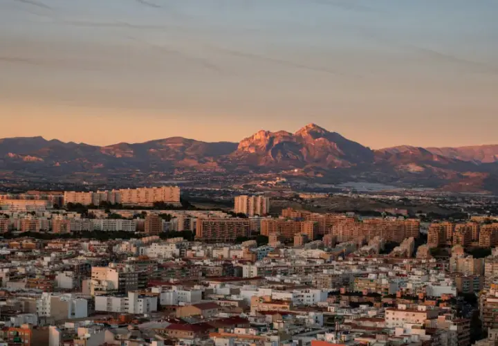 Czy w Alicante jest bezpiecznie? Odkryj, co musisz wiedzieć przed wyjazdem