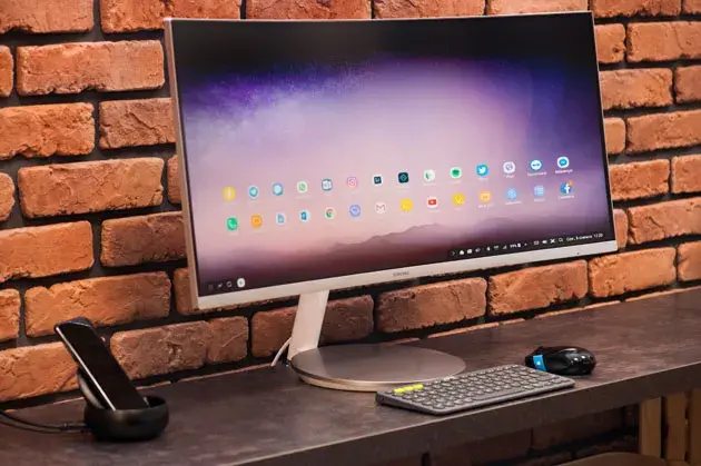 Jak podłączyć monitor Samsung do komputera: 6 prostych kroków