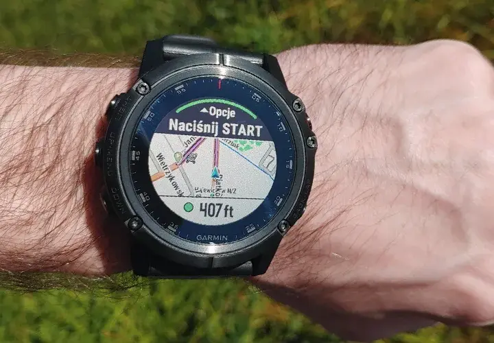 Nawigacja w góry: Smartfon, GPS czy zegarek? Wybierz bezpiecznie!