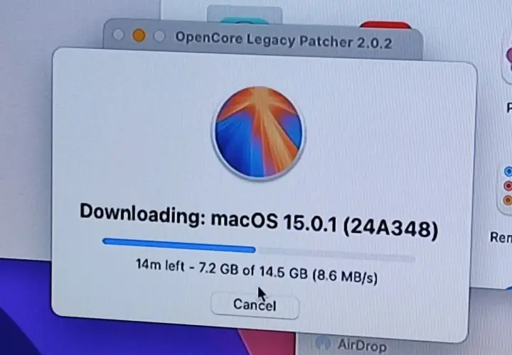 Pobieranie macOS 15.0.1 przez OpenCore Legacy Patcher. To jeden ze sposobów, jak odświeżyć komputer, instalując nowy system.