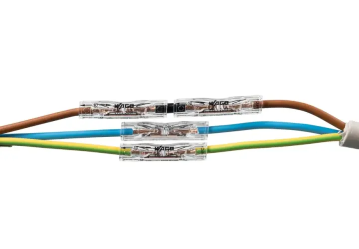 Szybkie i bezpieczne łączenie przewodów elektrycznych, idealne gdy trzeba przedłużyć przewód elektryczny w ścianie.