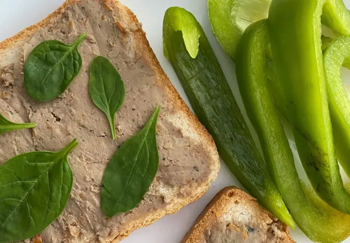 Ile kcal ma kanapka z pasztetem? Zaskakujące fakty i porady