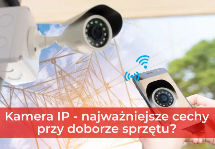 Nowoczesna kamera IP umożliwia monitoring mieszkania przez telefon. Widok z kamery na smartfonie, w tle maszt.