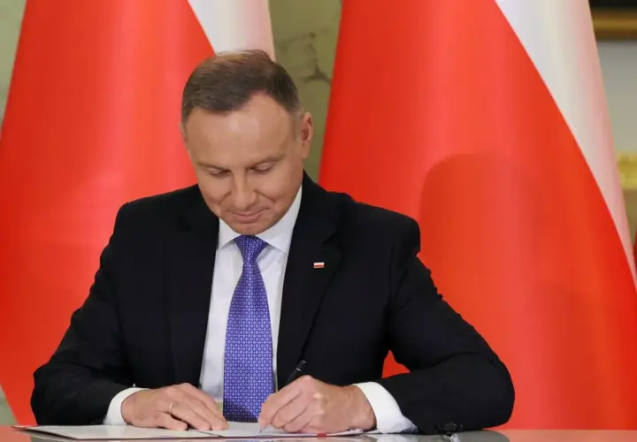 Emerytury stażowe: kiedy prezydent podpisze ustawę i co zmieni?