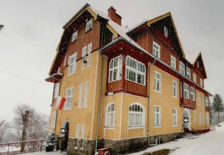 Złoty Dworek Karpacz - komfortowe noclegi w sercu Karpacza
